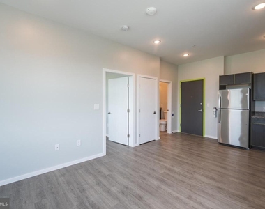 4124 Haverford Avenue - Photo Thumbnail 2