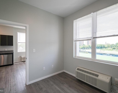 4124 Haverford Avenue - Photo Thumbnail 5