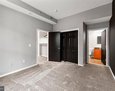 1211 Light Street - Photo Thumbnail 7