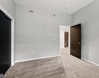 1211 Light Street - Photo Thumbnail 9