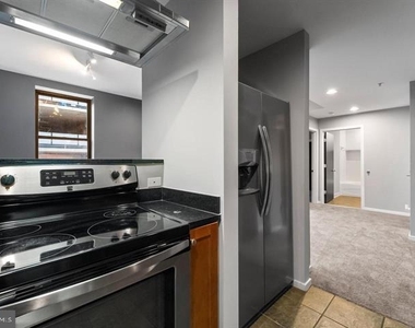 1211 Light Street - Photo Thumbnail 6