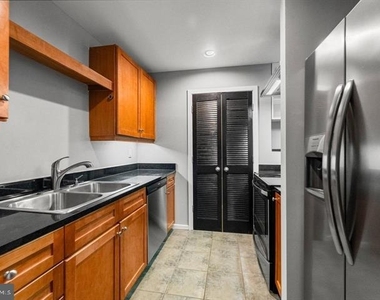 1211 Light Street - Photo Thumbnail 4