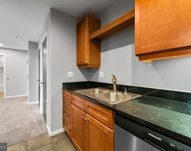 1211 Light Street - Photo Thumbnail 5