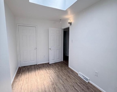 1820 W Fayette Street - Photo Thumbnail 17