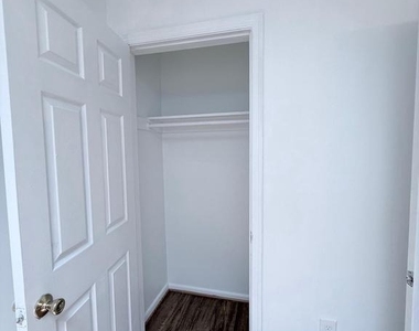 1820 W Fayette Street - Photo Thumbnail 19