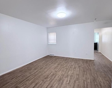 1820 W Fayette Street - Photo Thumbnail 2