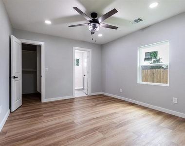 9529 Fairland Drive - Photo Thumbnail 8