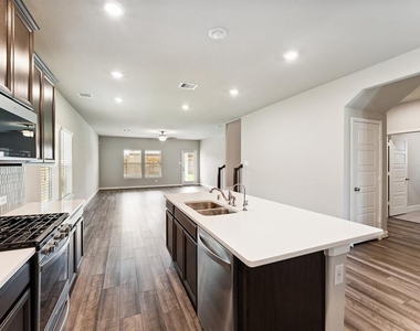 4322 Pale Fox Lane - Photo Thumbnail 10