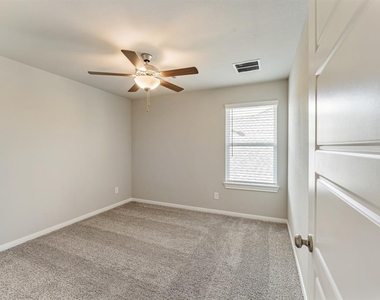 4322 Pale Fox Lane - Photo Thumbnail 25