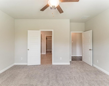 4322 Pale Fox Lane - Photo Thumbnail 19