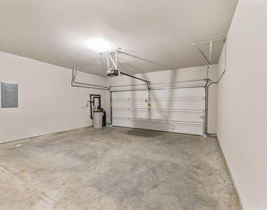 4322 Pale Fox Lane - Photo Thumbnail 29