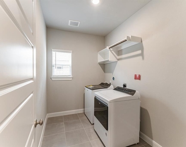 4322 Pale Fox Lane - Photo Thumbnail 21