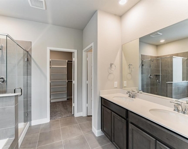 4322 Pale Fox Lane - Photo Thumbnail 17