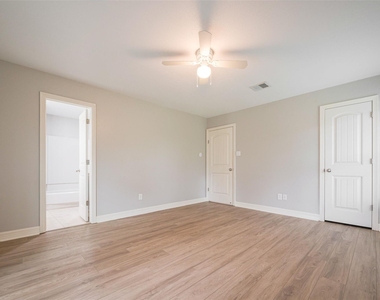 10190 Dogwood Loop - Photo Thumbnail 28