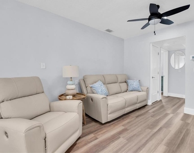 528 77th Avenue - Photo Thumbnail 7