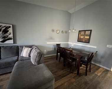 2802 Club Cortile Circle - Photo Thumbnail 12