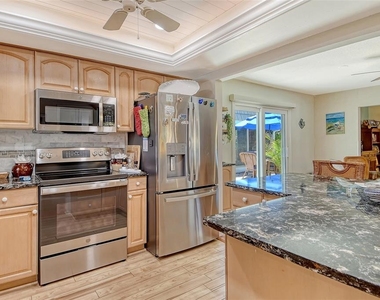 2308 Waterbluff Place - Photo Thumbnail 22