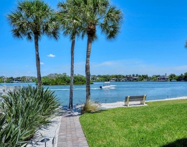 1215 S Portofino Drive - Photo Thumbnail 28