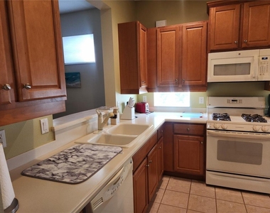 6642 Tailfeather Way - Photo Thumbnail 8