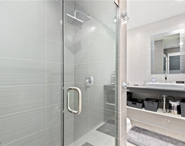 3425 Se 4th Avenue - Photo Thumbnail 43