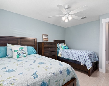 3425 Se 4th Avenue - Photo Thumbnail 36