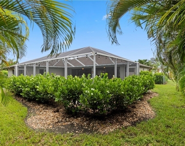 3425 Se 4th Avenue - Photo Thumbnail 6