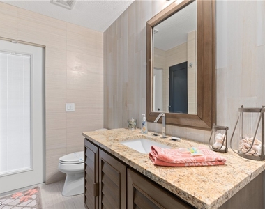 3425 Se 4th Avenue - Photo Thumbnail 41