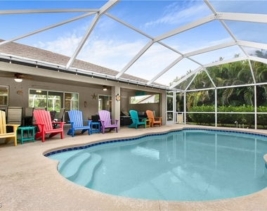 3425 Se 4th Avenue - Photo Thumbnail 10