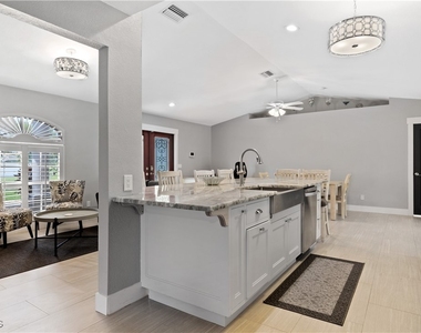 3425 Se 4th Avenue - Photo Thumbnail 27