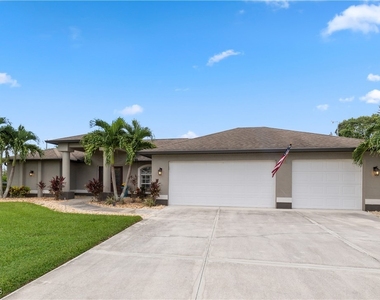 3425 Se 4th Avenue - Photo Thumbnail 3