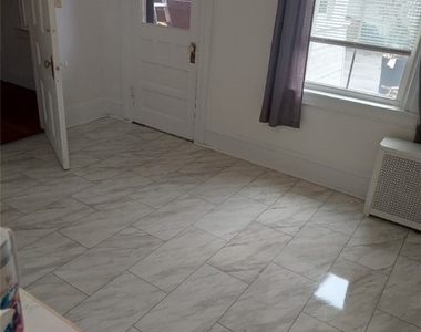 52 Genesee St  Apt 1 - Photo Thumbnail 7