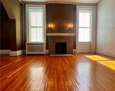 52 Genesee St  Apt 1 - Photo Thumbnail 3