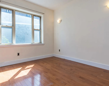 41 Havemeyer Street - Photo Thumbnail 6