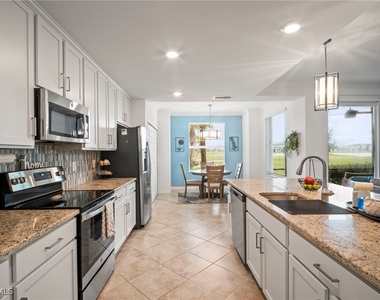16000 Grassland Lane - Photo Thumbnail 15