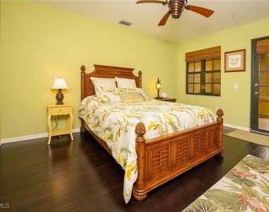 8986 Cambria Circle - Photo Thumbnail 12