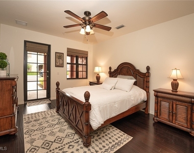8986 Cambria Circle - Photo Thumbnail 8