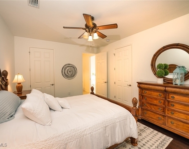 8986 Cambria Circle - Photo Thumbnail 9
