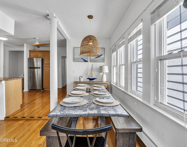 226 Sylvania Avenue - Photo Thumbnail 2
