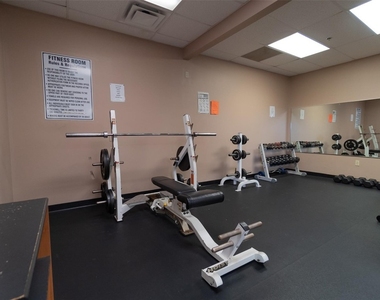 820 S Hollybrook Drive - Photo Thumbnail 50