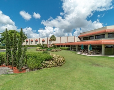 820 S Hollybrook Drive - Photo Thumbnail 45