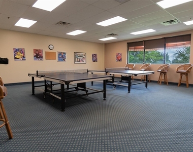 820 S Hollybrook Drive - Photo Thumbnail 51