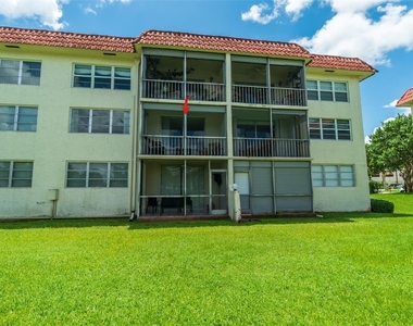 820 S Hollybrook Drive - Photo Thumbnail 18