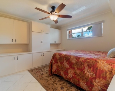 820 S Hollybrook Drive - Photo Thumbnail 10