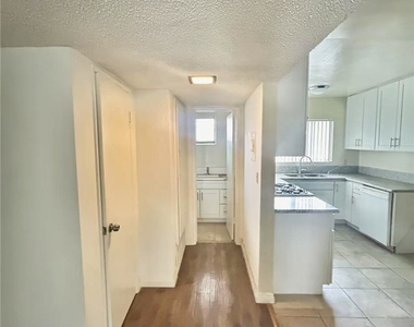 922 W Duarte Rd - Photo Thumbnail 7