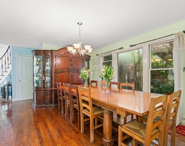 13 Whitney Circle - Photo Thumbnail 11