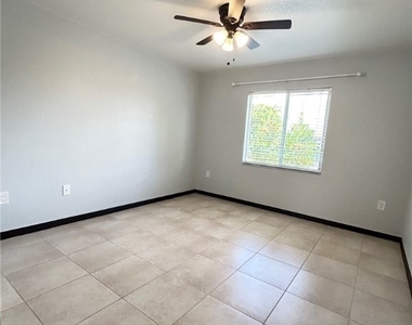 8284 Key Royal Circle - Photo Thumbnail 9