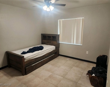 8284 Key Royal Circle - Photo Thumbnail 7