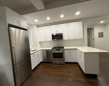 145 West 55th Street - Photo Thumbnail 3