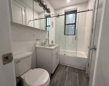 145 West 55th Street - Photo Thumbnail 7