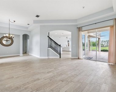 13049 Thoroughbred Drive - Photo Thumbnail 8